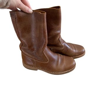 EUC Roots Canada Brown Leather Midshaft Pull On Brown Cognac